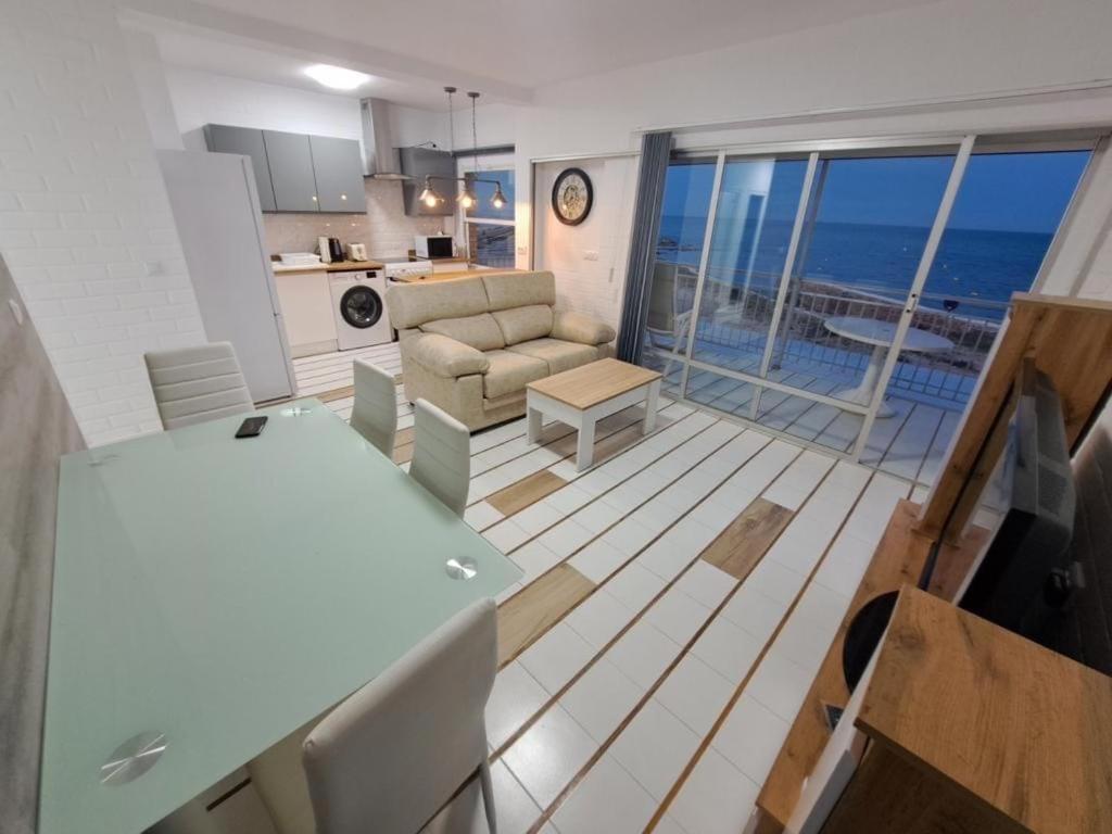 Beachfront Apartment - La Mata 托雷维耶哈 外观 照片