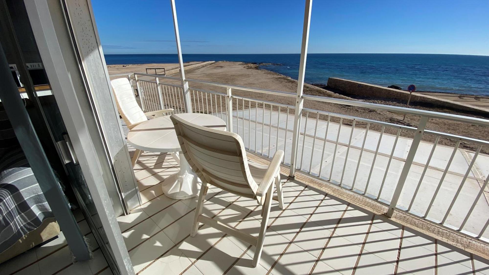 Beachfront Apartment - La Mata 托雷维耶哈 外观 照片